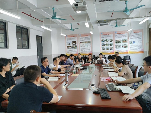 s500_集体备课会现场.png